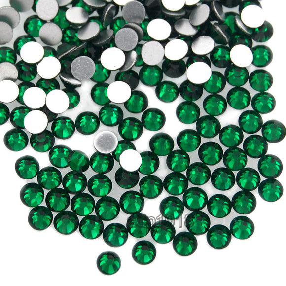 Top Quality Emerald 10 Glass Crystal Rhinestone Flatbacks Non Hotfix Nail Art